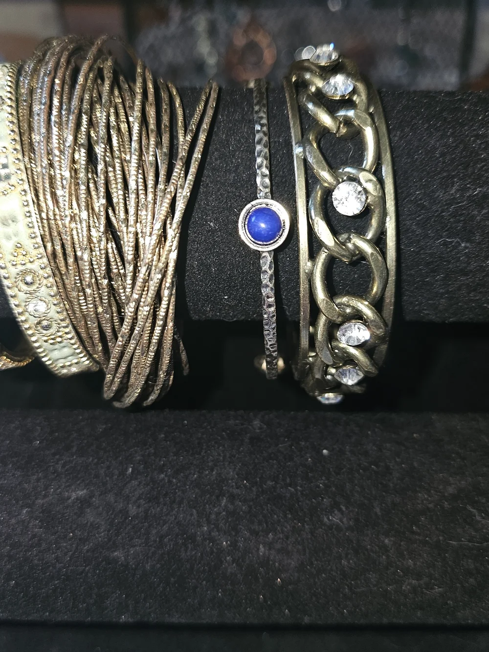 Mixed Women’s Bracelet Set in Black, Silver and Turquoise Mixed Lot.